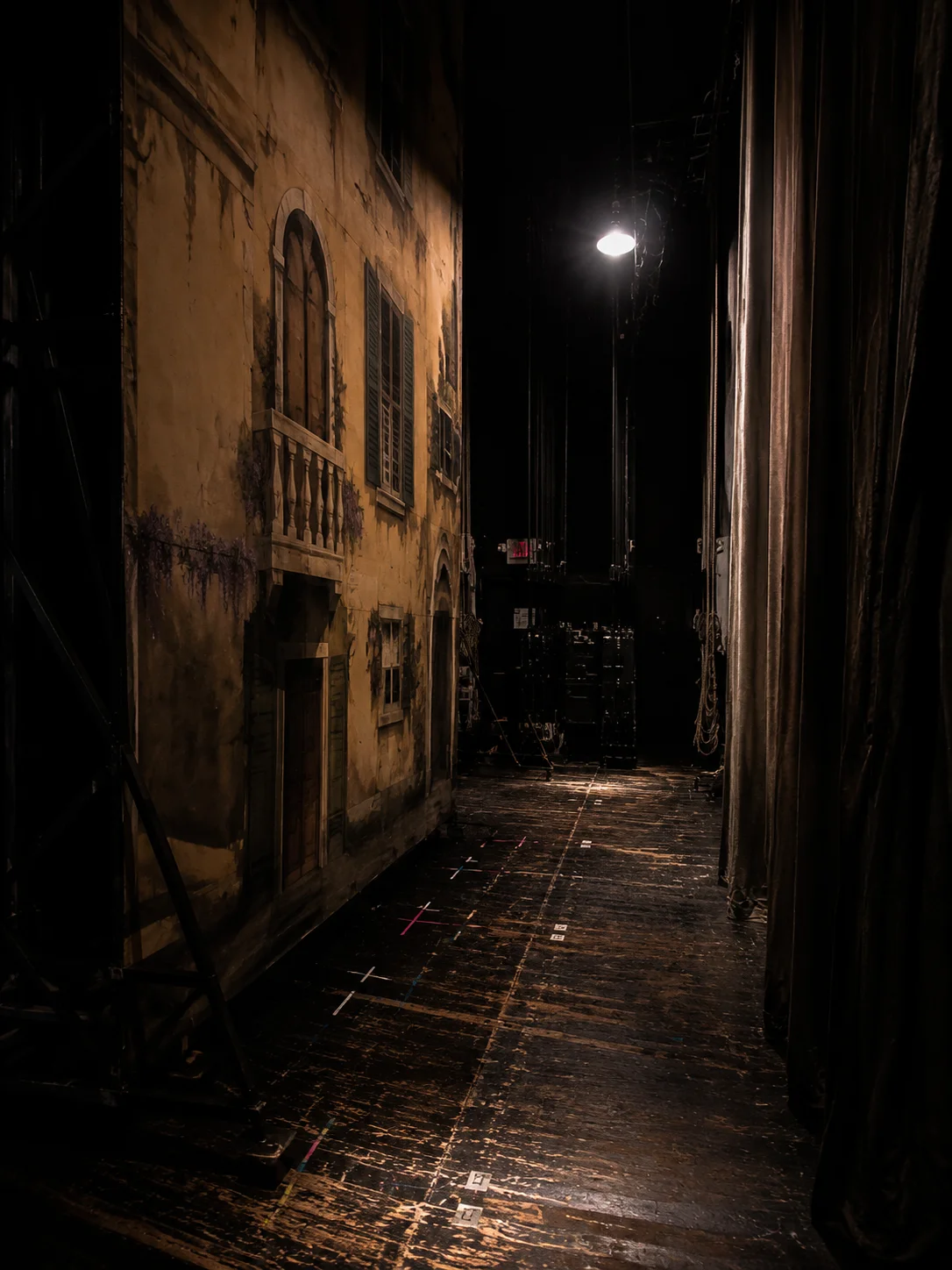 The Weight of the Flat | Theatrical Murder Mystery | VatisNode